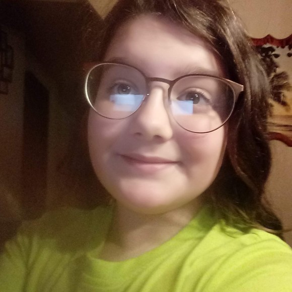 Meet your Posher, Eva - Picture 1 of 1